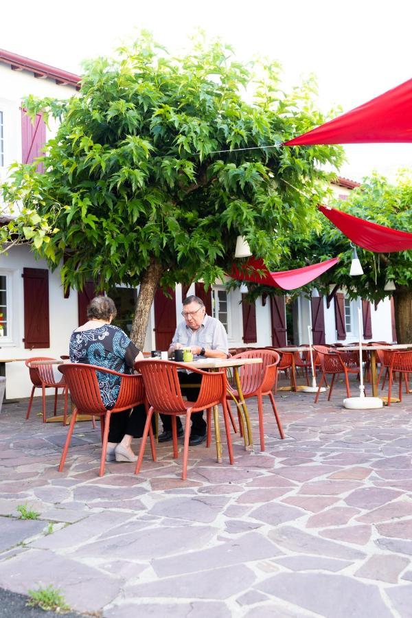 Hotel Juantorena Saint-Etienne-de-Baigorry Kültér fotó