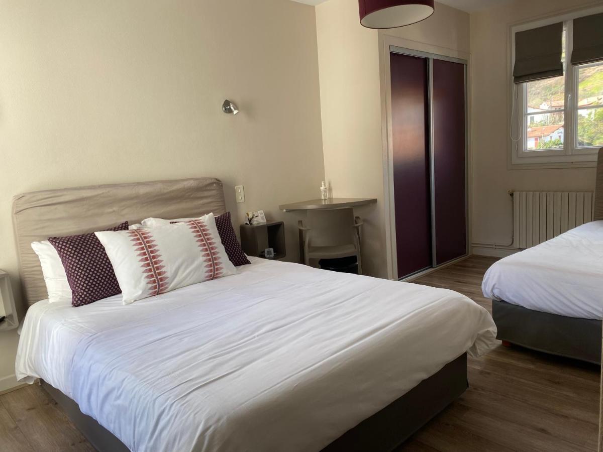 Hotel Juantorena Saint-Etienne-de-Baigorry Kültér fotó
