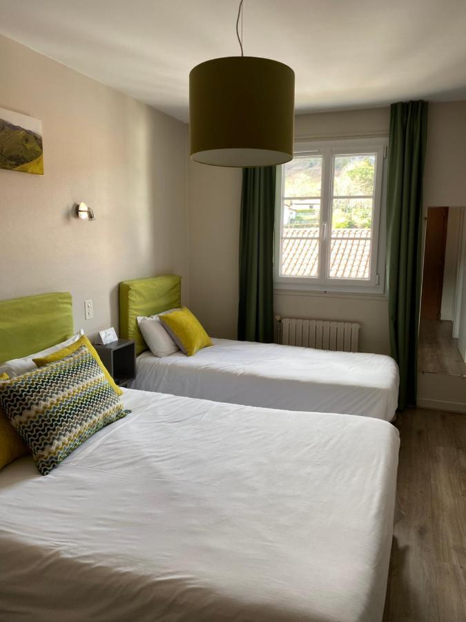 Hotel Juantorena Saint-Etienne-de-Baigorry Kültér fotó