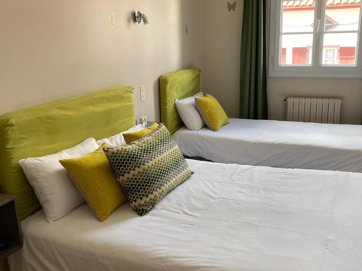Hotel Juantorena Saint-Etienne-de-Baigorry Kültér fotó